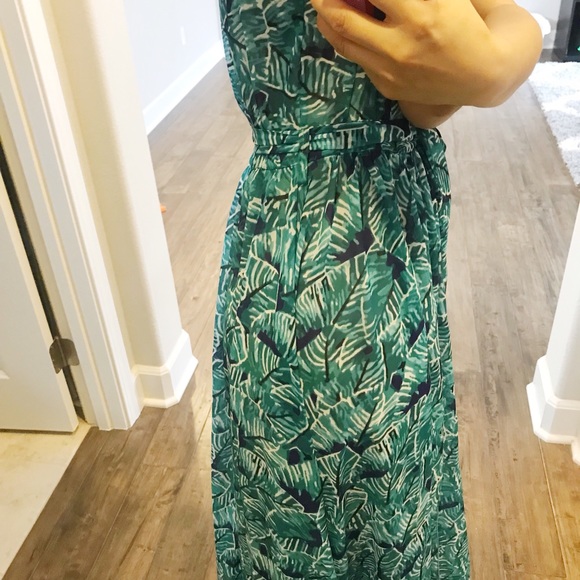 LAST 1!!✨HP✨Emerald green floor length maxi - Picture 8 of 8